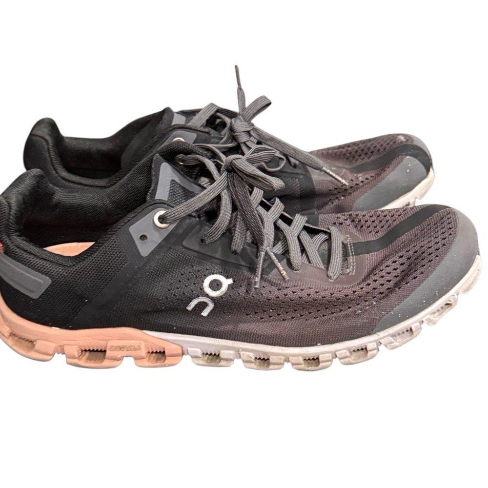 On Running Women's Black and gray Athletic Shoes size 9.5